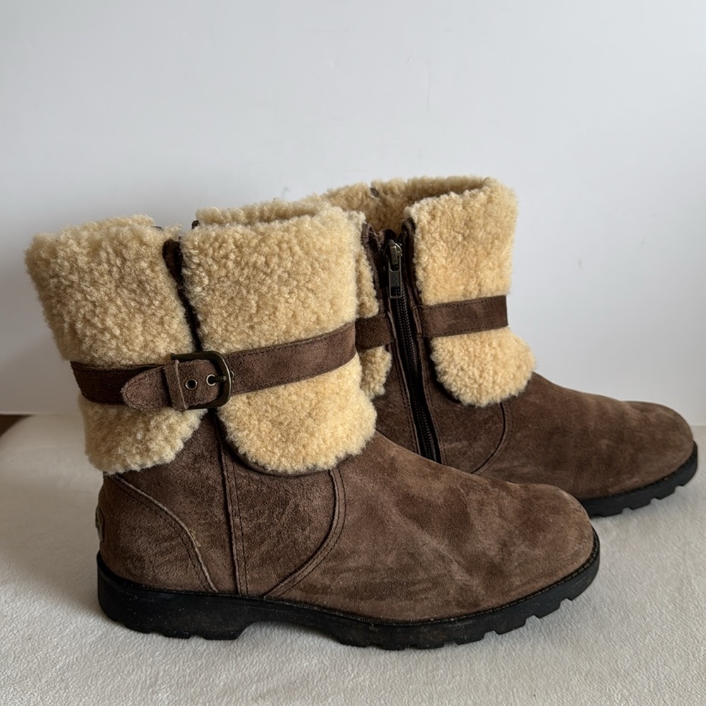 Ugg Suede Boots - Picture 4 of 14